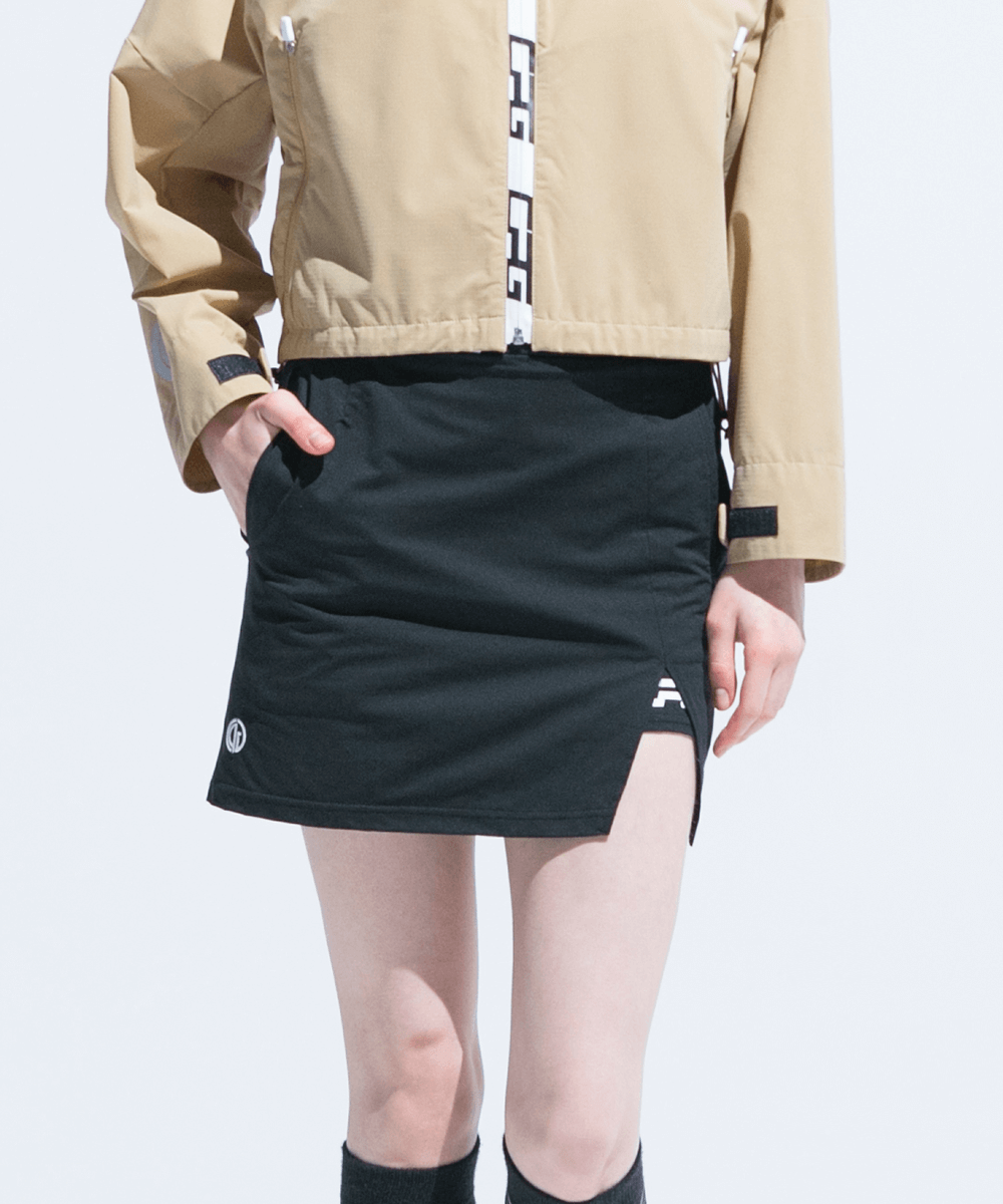 active slit skirt（アクティブスリットスカート）