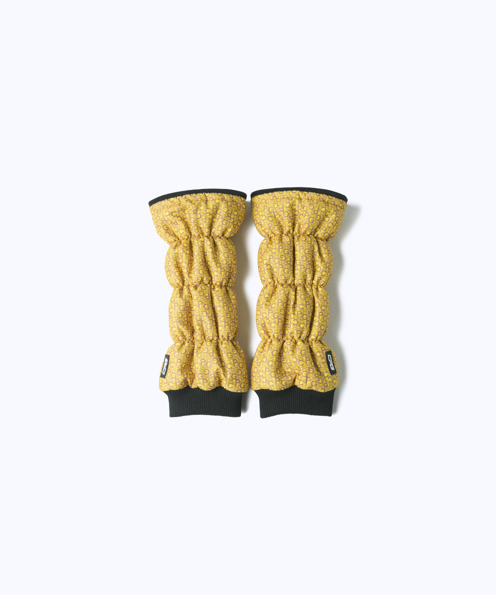 【9월 9일 이후 출하】 geometric logo leg warmers(지오메트릭 로고 레그 워머)