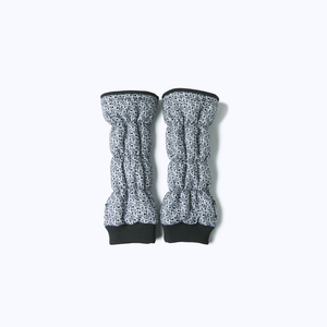 【9월 9일 이후 출하】 geometric logo leg warmers(지오메트릭 로고 레그 워머)