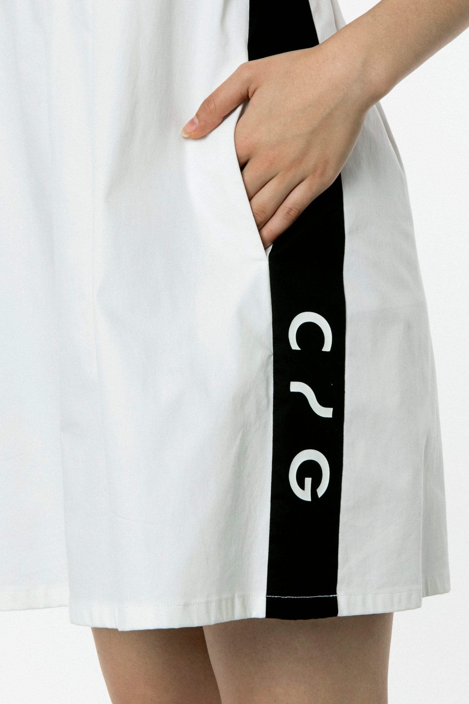 フーディーツイルワンピース