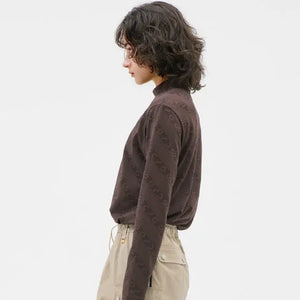 【Sample】ロゴジャガード柄モックネックLS