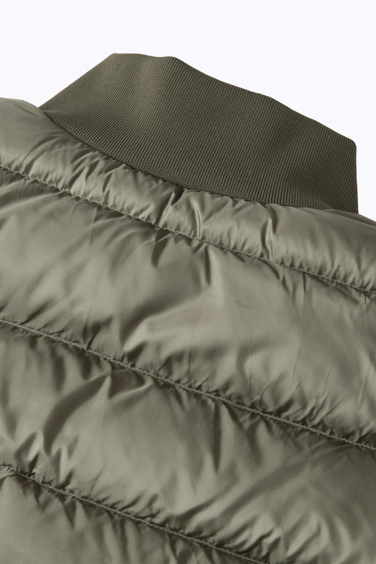 sleeve knit down jacket（スリーブニットダウンジャケット）