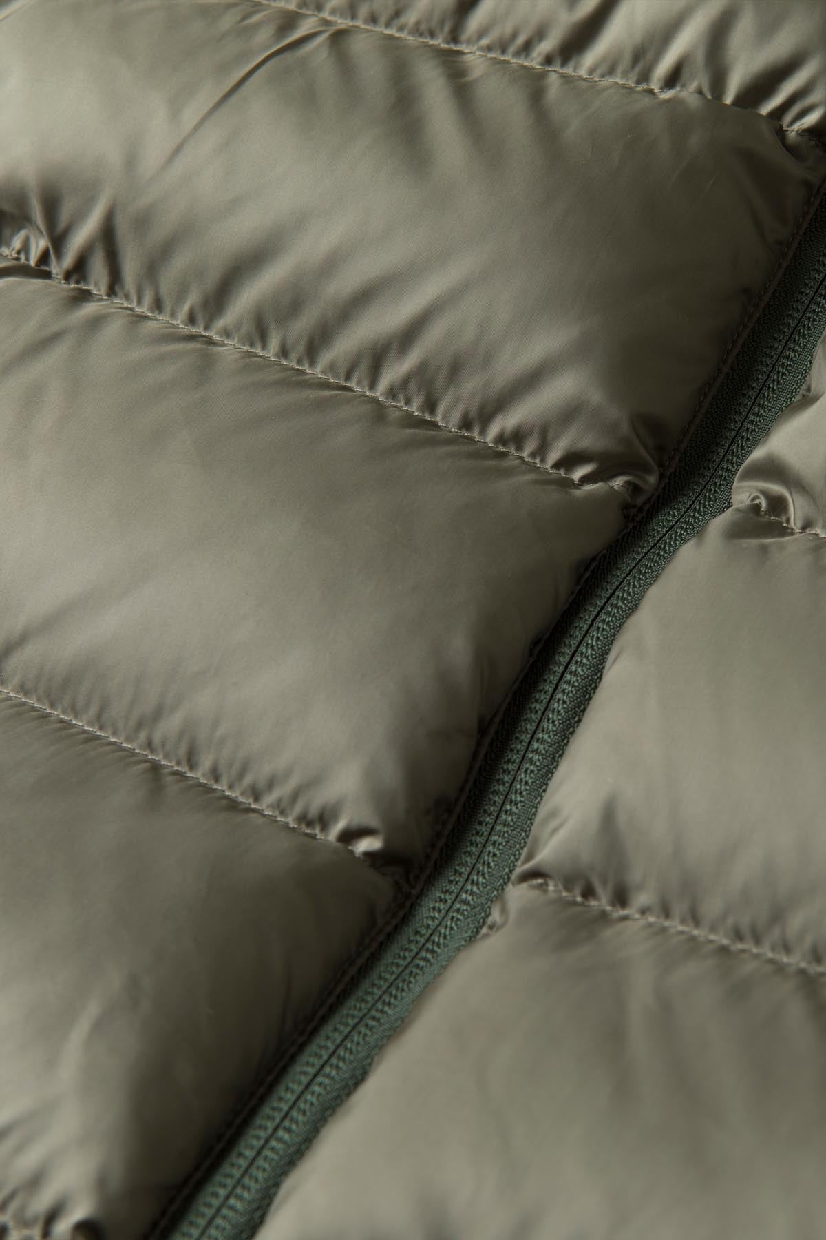 sleeve knit down jacket（スリーブニットダウンジャケット）