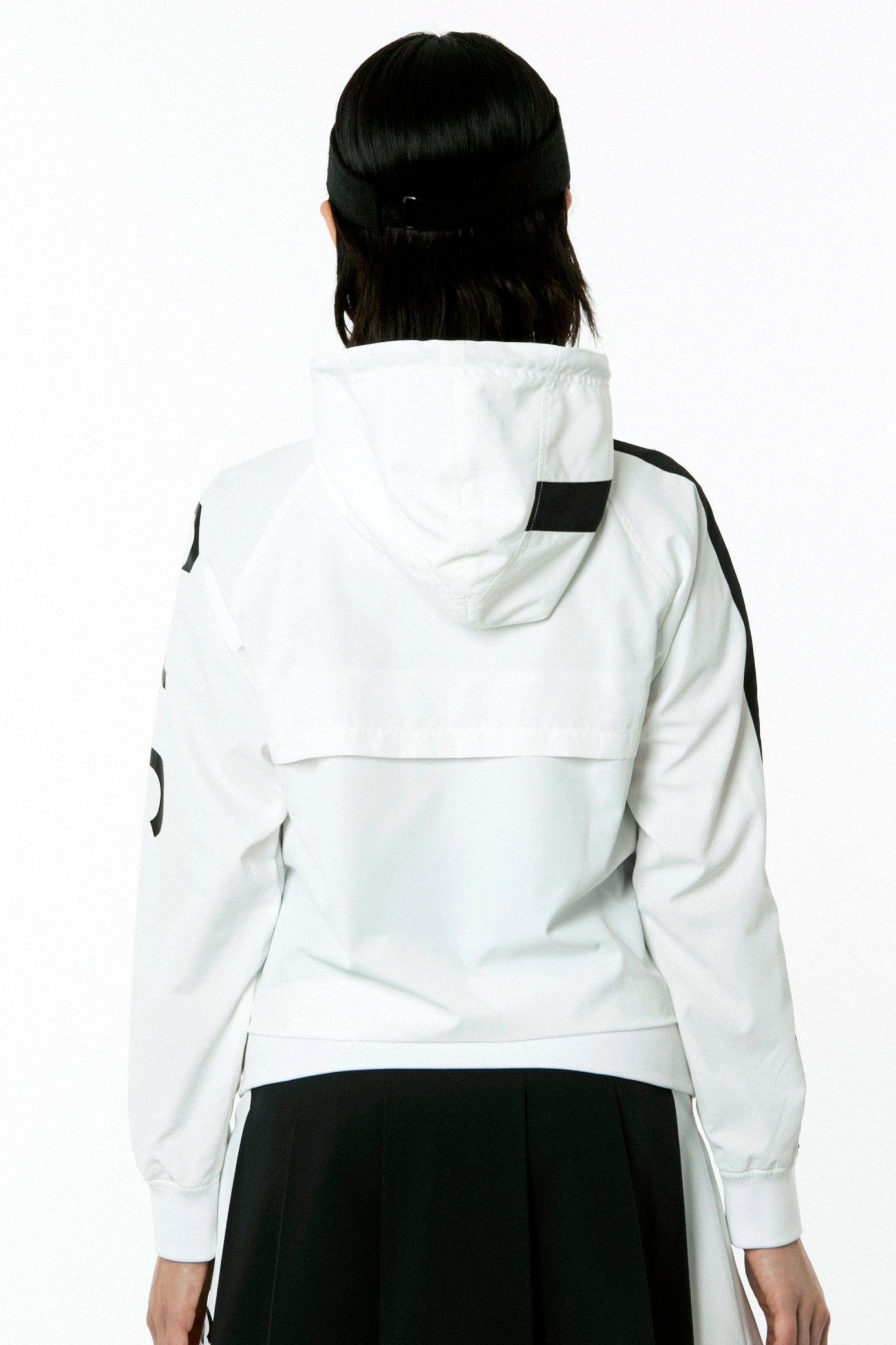 【Sample】ライン切り替えウインドブルゾン