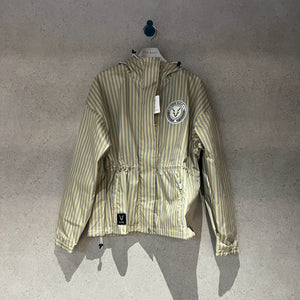 【Sample】ストレッチ撥水防風透湿フーディープルオーバー