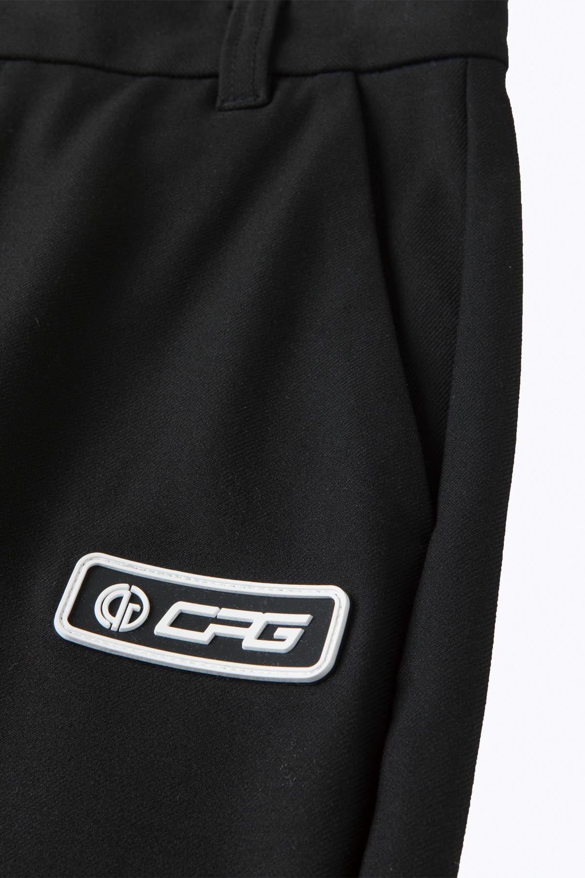 Warm basic silhouette pants（ウォームベーシックシルエットパンツ）