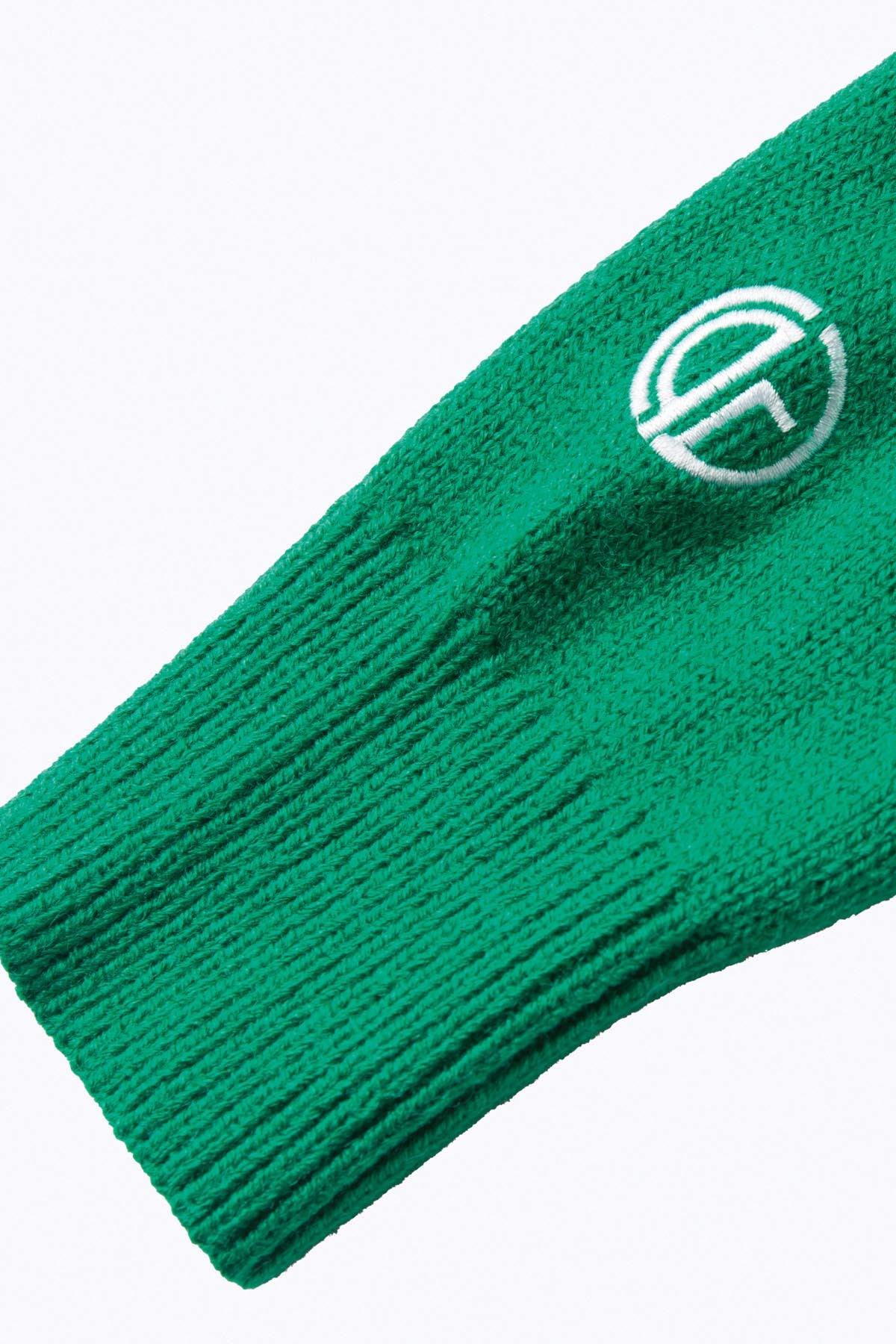 チェーンロゴニットプルオーバー