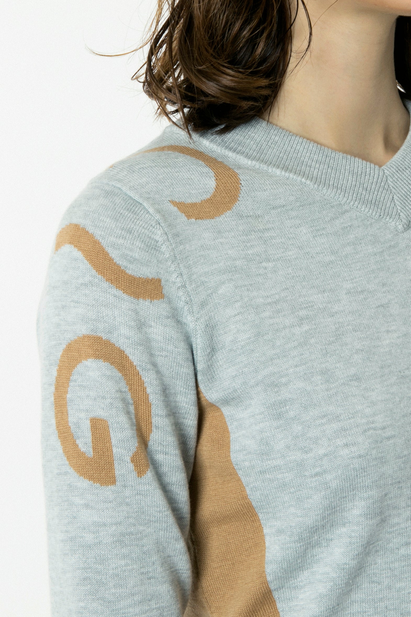 ライン切り替えニットプルオーバー