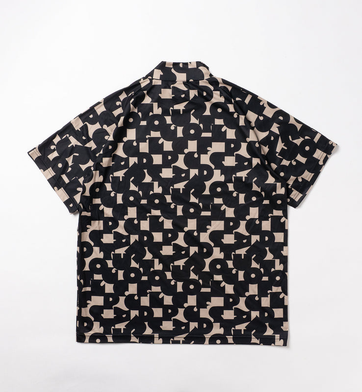 70’S調タイポグラフィプリントモックネックSS | MEN-SAMPLE-