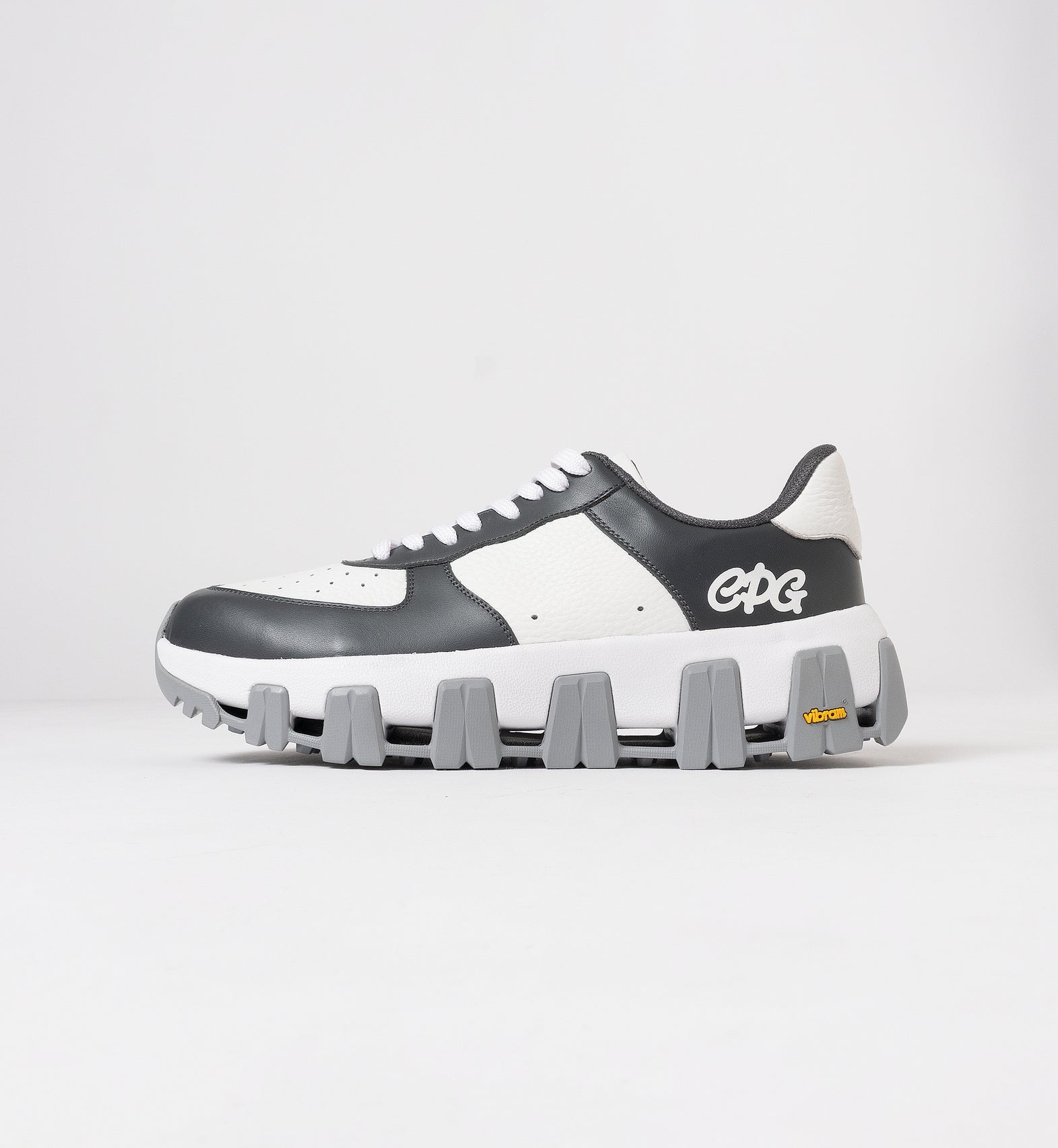 【new arrival】BY-COLOR SNEAKERS -SAMPLE-