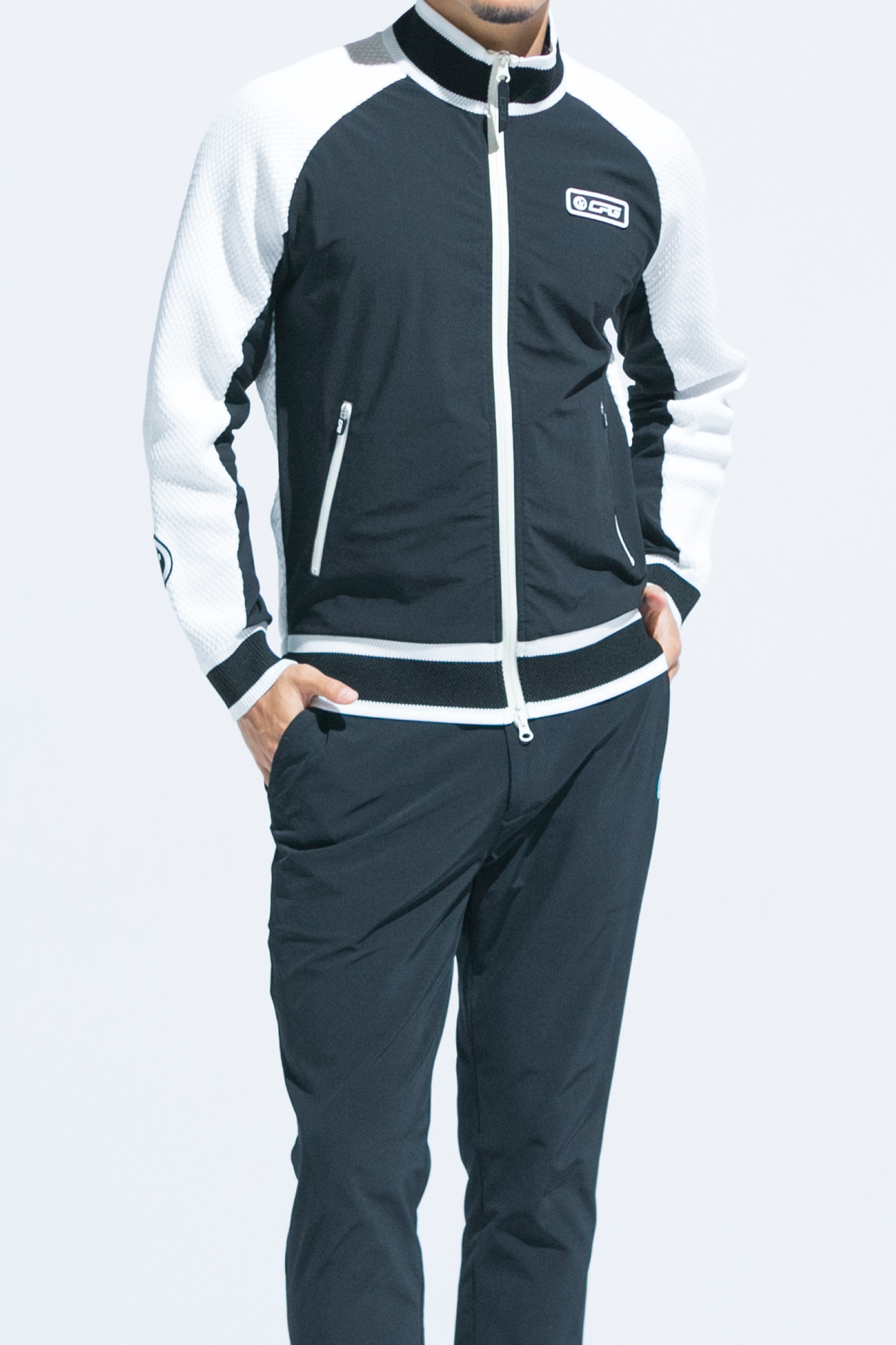hybrid knit blouson（ハイブリッドニットブルゾン）