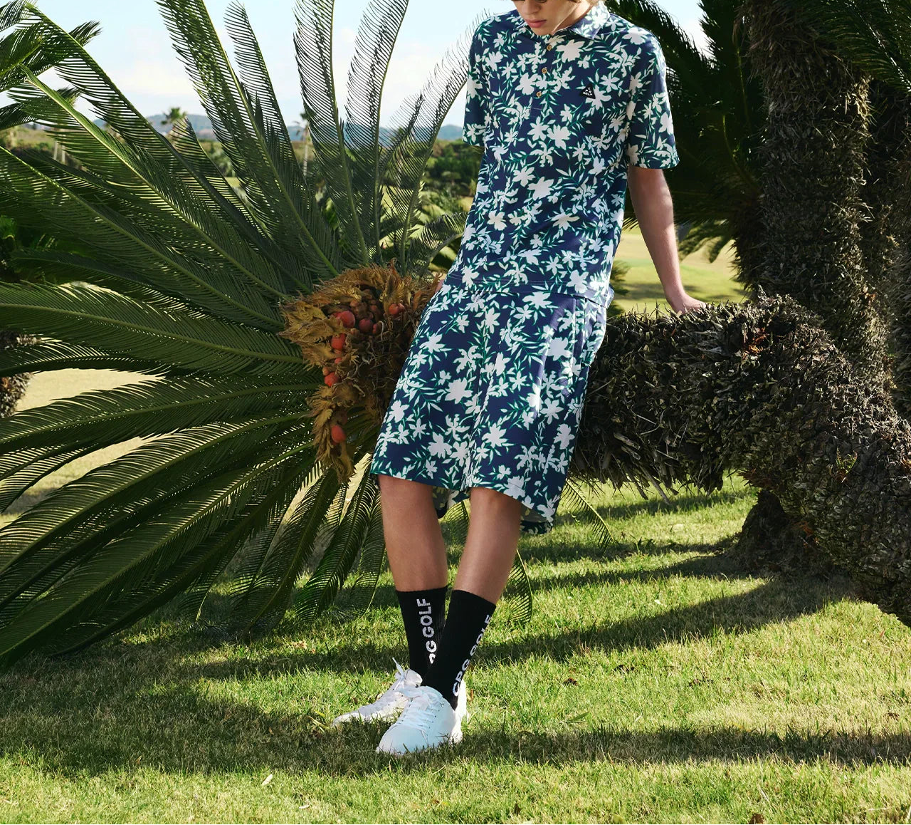 FLOWER MOTIF SH.PANTS | MEN-SAMPLE-