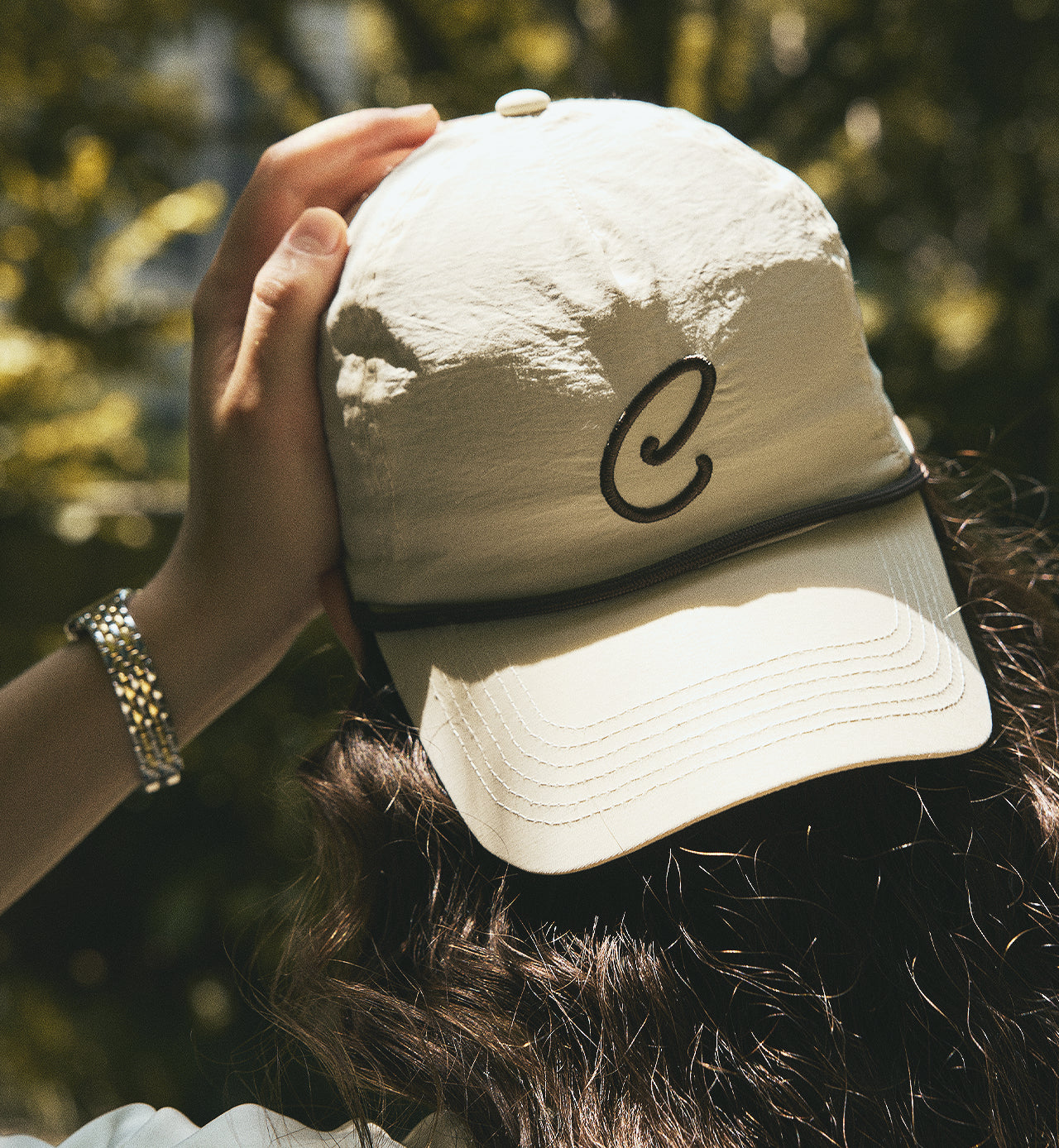 C LOGO NYLON TWILL CAP